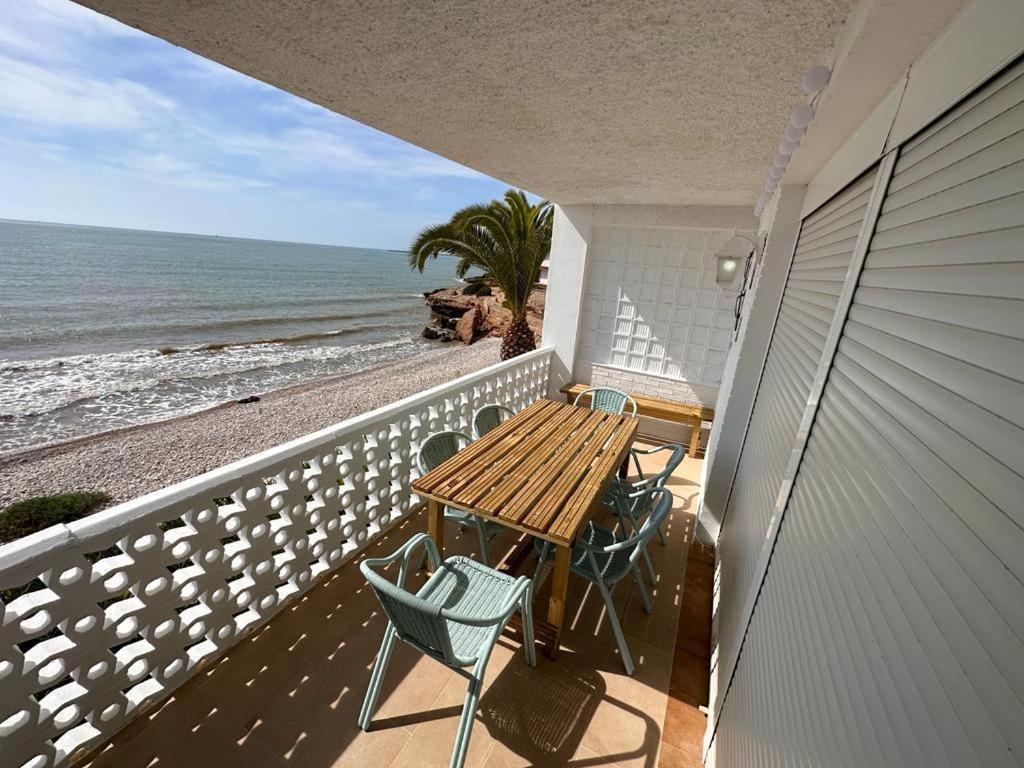Martinenca 1ª Linea De Mar Apartment ซันต์การ์เลสเดลาราปีตา ภายนอก รูปภาพ
